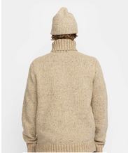 Charger l&#39;image dans la galerie, Revolution High-neck Sweather
