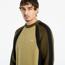 Charger l&#39;image dans la galerie, Obey Raglan Crew Neck Sweater Green Multi
