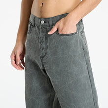 Charger l&#39;image dans la galerie, Obey Classic Wrinkle Baggy Denim Black Olive Wrinkle Wash
