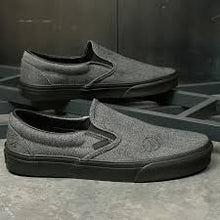 Charger l&#39;image dans la galerie, Vans Classic Slip-On Wool Gray/Black
