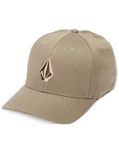 Charger l&#39;image dans la galerie, Volcom Flexfit Hat (2 Colors)
